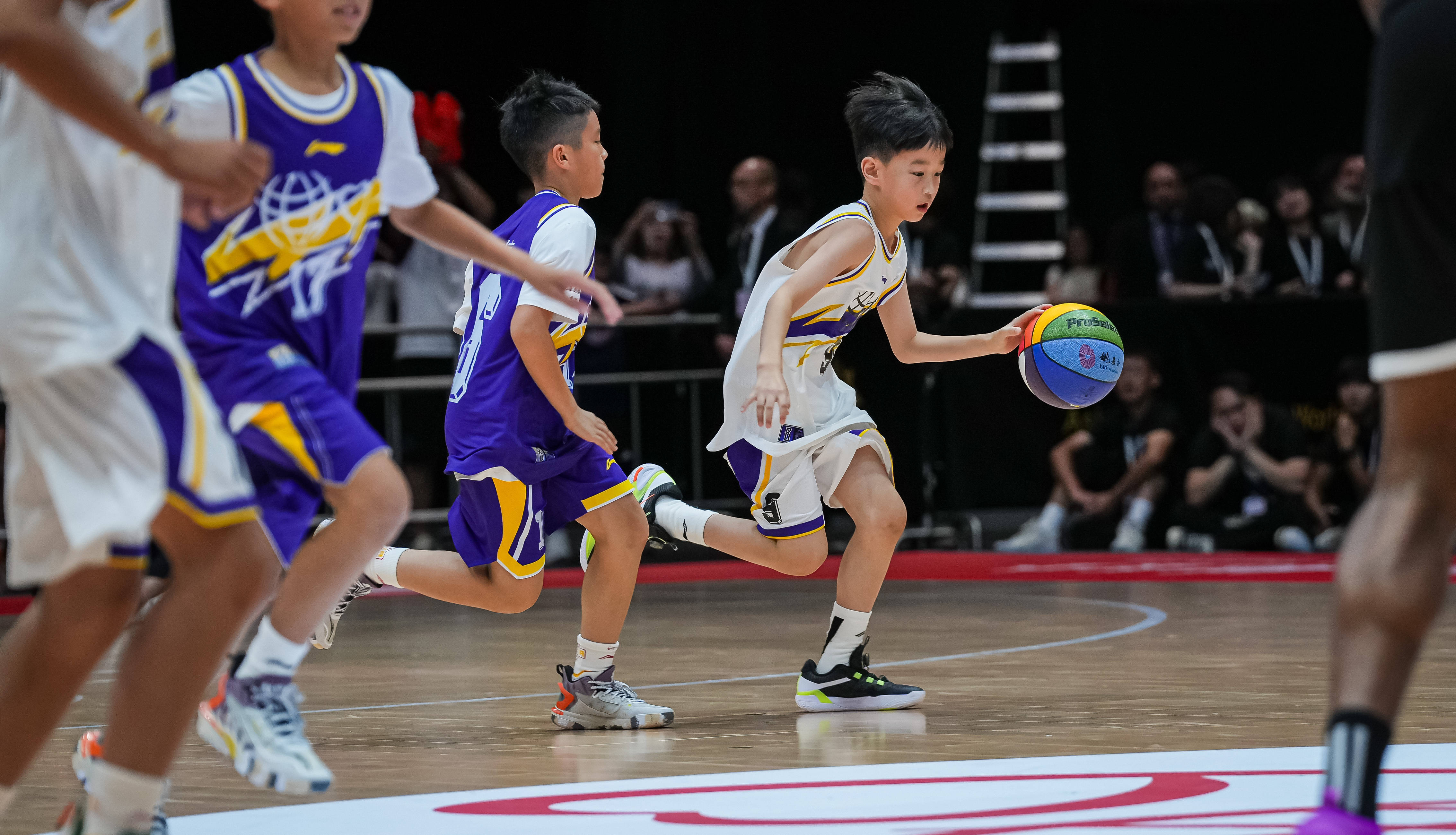 欧洲篮球明星球员云集,助力球队夺冠 欧洲篮球明星球员云集,助力球队夺冠