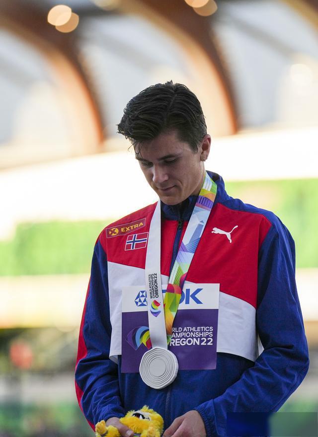 挪威选手再次登上领奖台,彰显实力 挪威选手再次登上领奖台,彰显实力