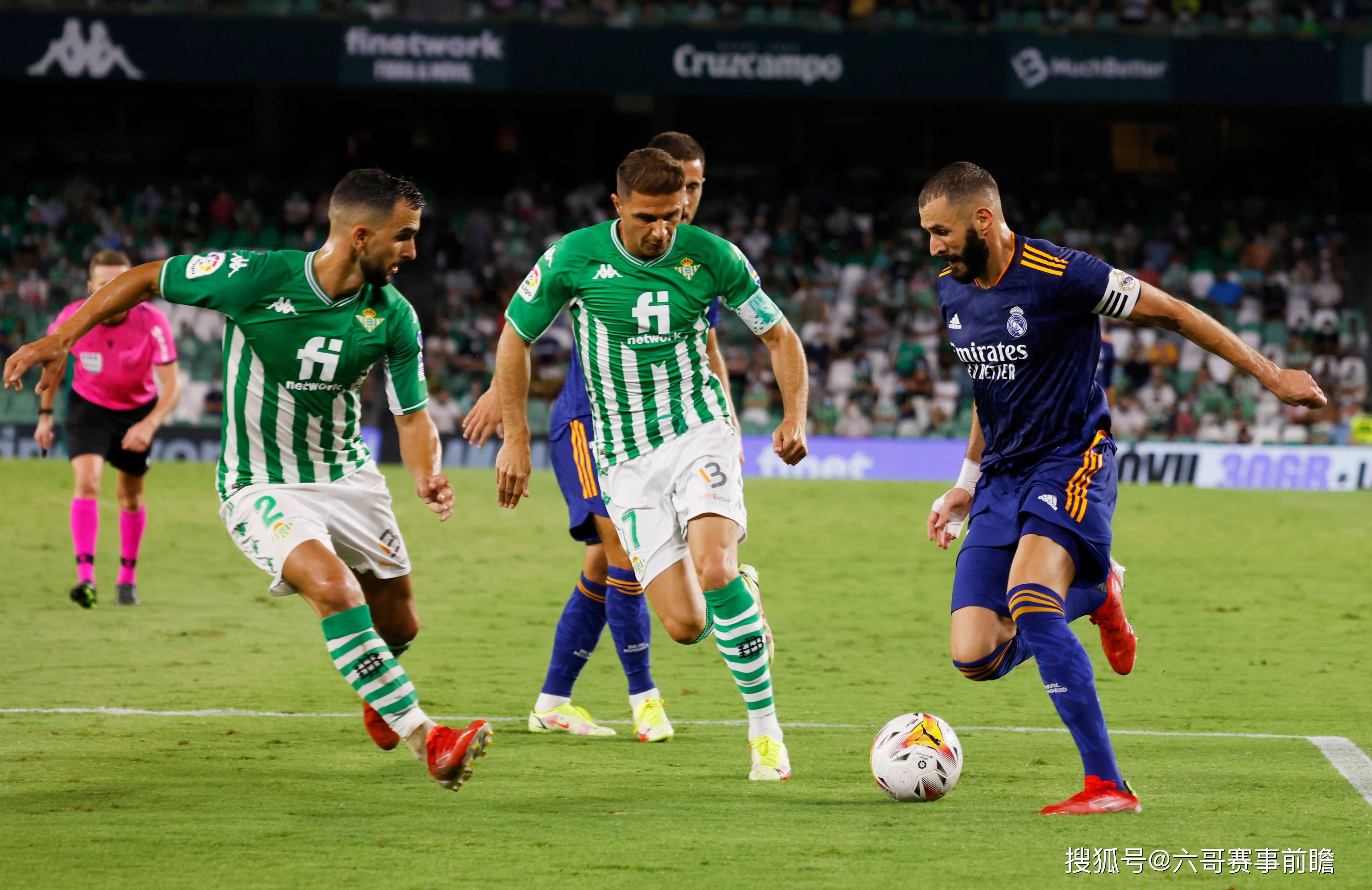 巴伦西亚主场大胜皇家社会保持不败 巴伦西亚主场大胜皇家社会保持不败