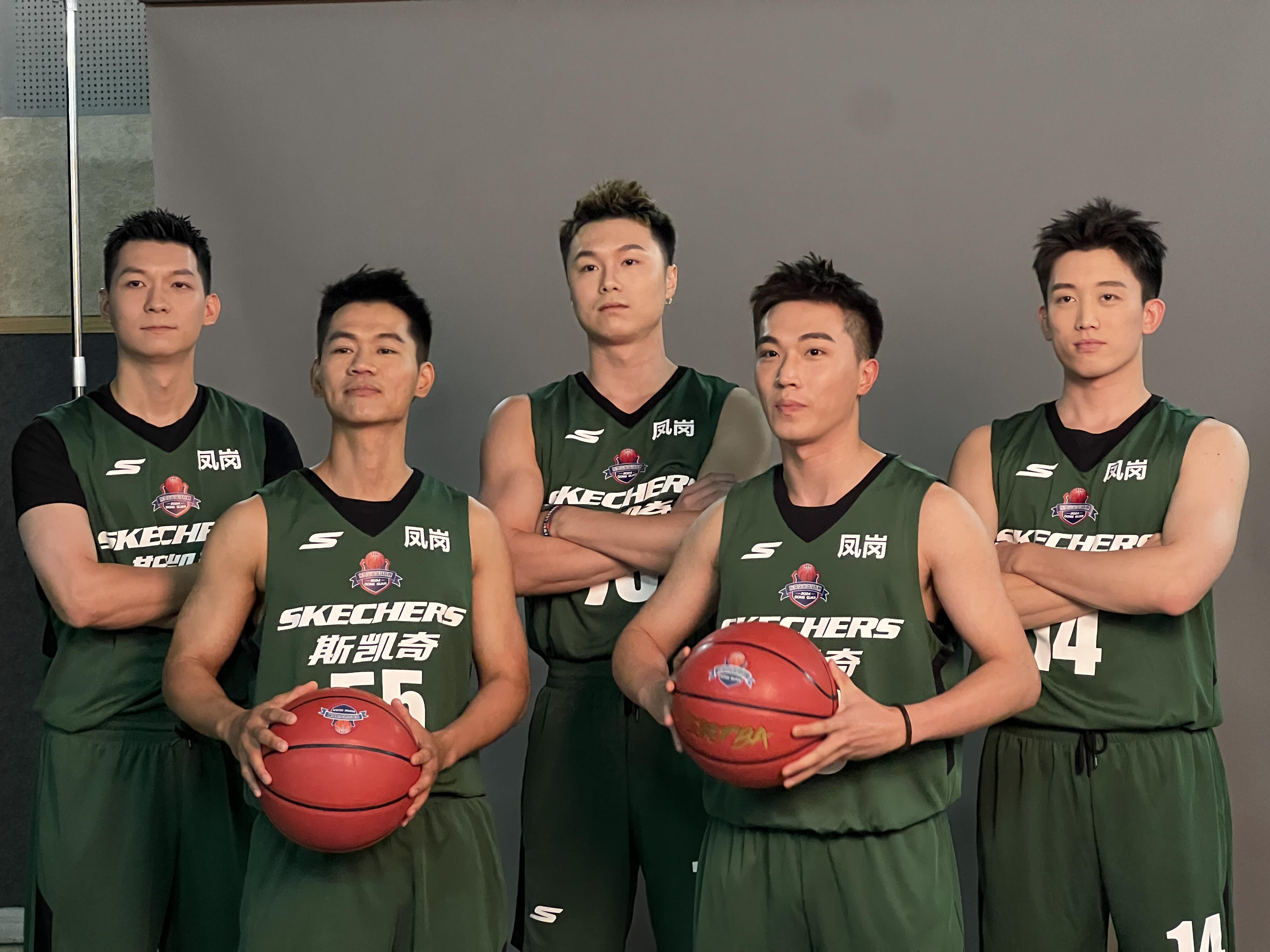 星空体育-激烈对抗！两支劲旅将在球场上展开争夺