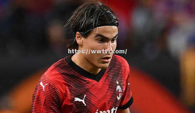 AC米兰历史上5位效力过的优秀后卫球员 AC米兰历史上5位效力过的优秀后卫球员