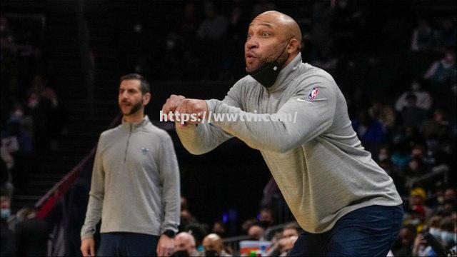 雄鹿助教:我们需要加强防守 雄鹿助教:我们需要加强防守