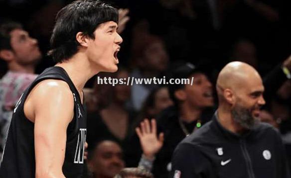 火箭队主帅因战术失误遭批评,球迷呼吁更换帅位 火箭队主帅因战术失误遭批评,球迷呼吁更换帅位