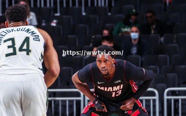 星空体育-篮网队大胜热火队，东部半决赛战绩打平