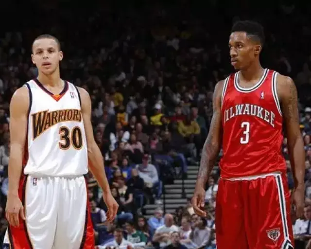 星空体育-雄鹿队主帅换血，战绩直线下滑？