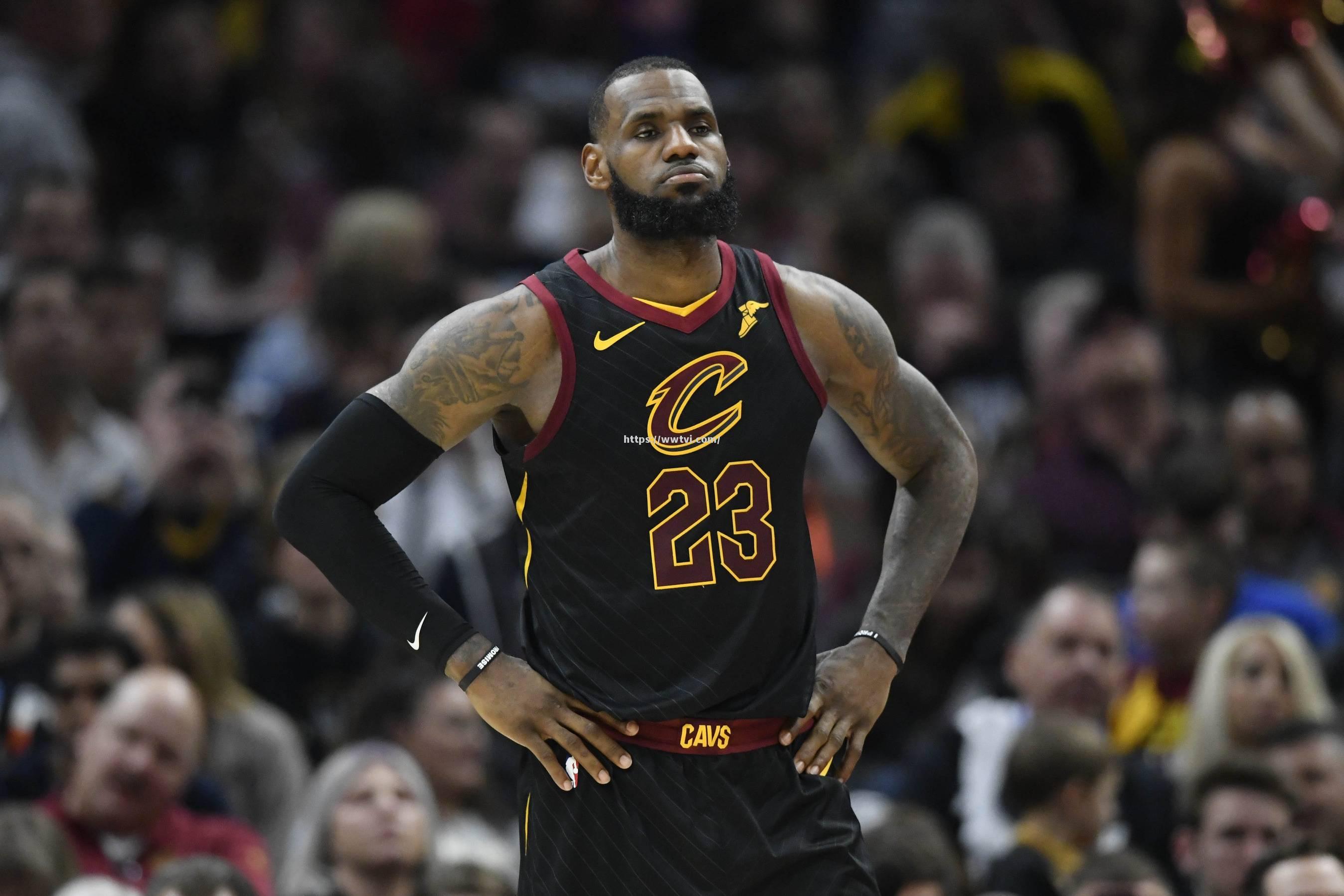 詹姆斯带领球队逆袭,骑士晋级下一轮 詹姆斯带领球队逆袭,骑士晋级下一轮