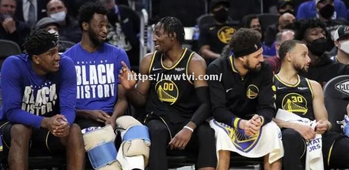 勇士客场战胜爵士,库里再砍30+表现出色 勇士客场战胜爵士,库里再砍30+表现出色