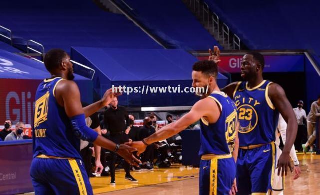 勇士客场战胜爵士,库里再砍30+表现出色 勇士客场战胜爵士,库里再砍30+表现出色