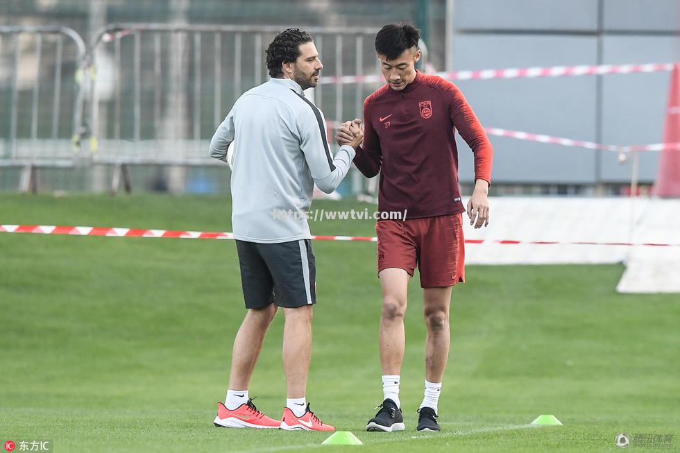 队员恢复伤势备战决赛,球队备战激烈 队员恢复伤势备战决赛,球队备战激烈