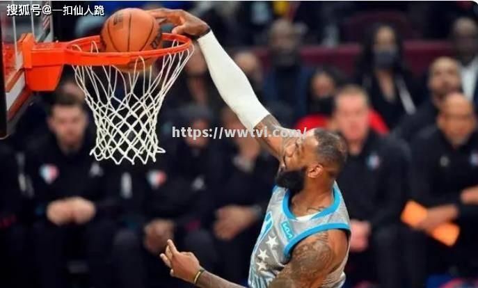 比赛中球员发挥低迷,球队失利 比赛中球员发挥低迷,球队失利