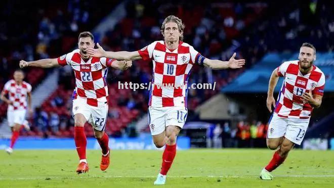 索肖队在一场紧张比赛中赢得了胜利 索肖队在一场紧张比赛中赢得了胜利