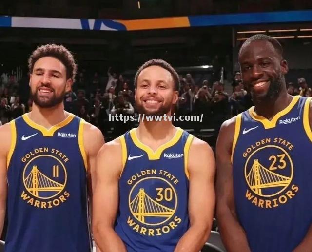 勇士主场告捷,继续不败神州横扫狂热 勇士主场告捷,继续不败神州横扫狂热