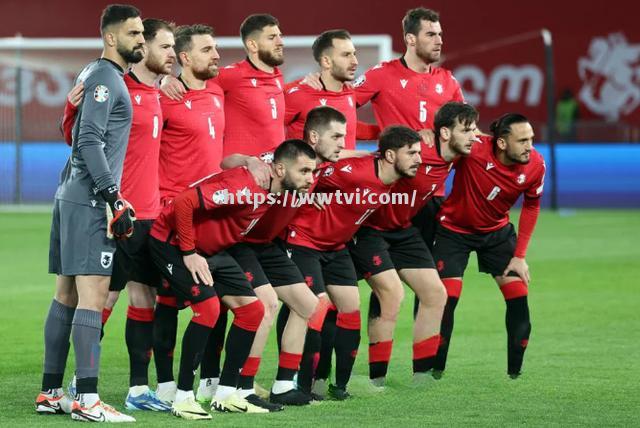 最新:国际足球舞台上,豪强争霸竞技火爆 最新:国际足球舞台上,豪强争霸竞技火爆