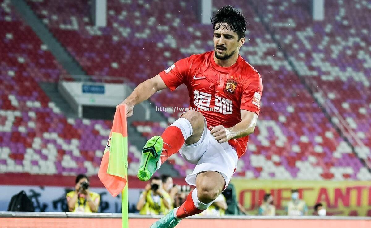 超级替补球员扭转比赛局势,带队成功逆袭夺冠 超级替补球员扭转比赛局势,带队成功逆袭夺冠