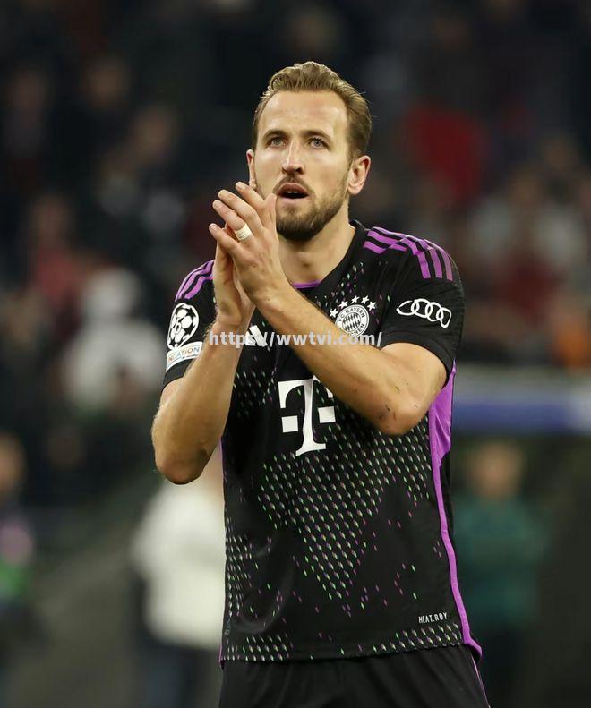 弗莱特伍德镇后防送出空门,遗憾主场告负 弗莱特伍德镇后防送出空门,遗憾主场告负