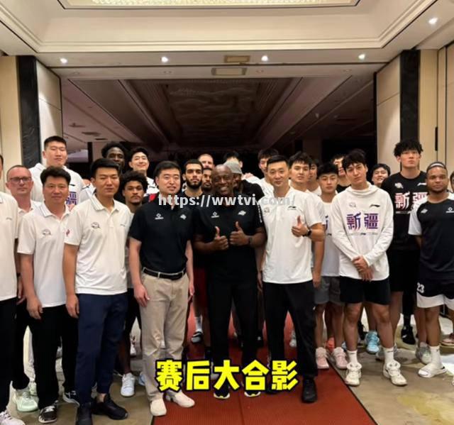 篮球大赛热身赛明星阵容惊艳,角逐日渐激烈 篮球大赛热身赛明星阵容惊艳,角逐日渐激烈