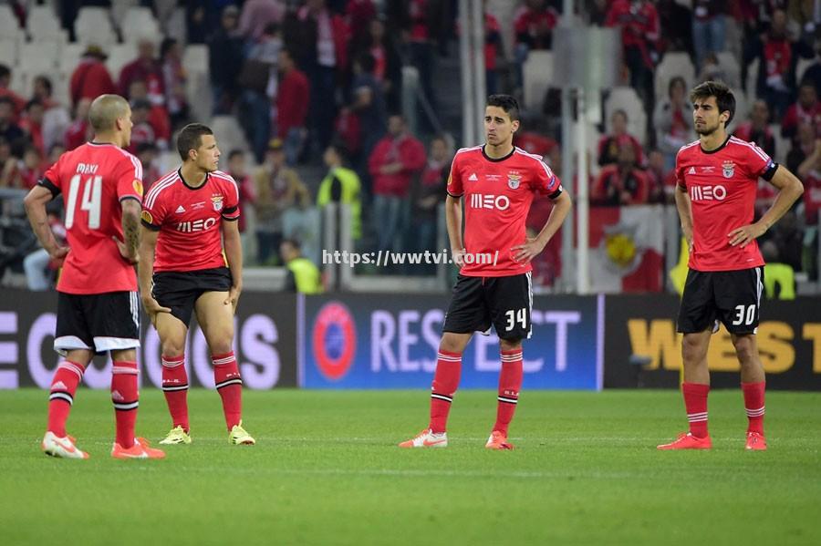 沃尔索尔痛失客场胜利,保级形势依然严峻 沃尔索尔痛失客场胜利,保级形势依然严峻