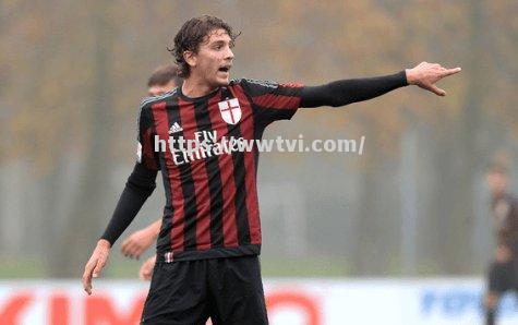 埃尔波利客场大胜巴勒莫,重返中游行列 埃尔波利客场大胜巴勒莫,重返中游行列