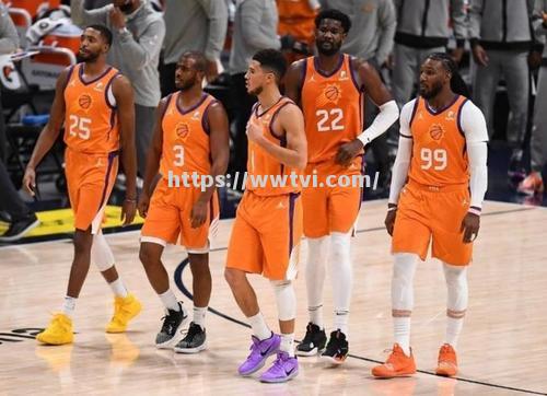 雄鹿队场面火爆,球迷奉献热烈掌声 雄鹿队场面火爆,球迷奉献热烈掌声