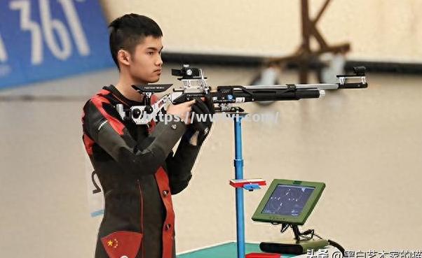 印度选手在射击比赛中取得第一名 印度选手在射击比赛中取得第一名