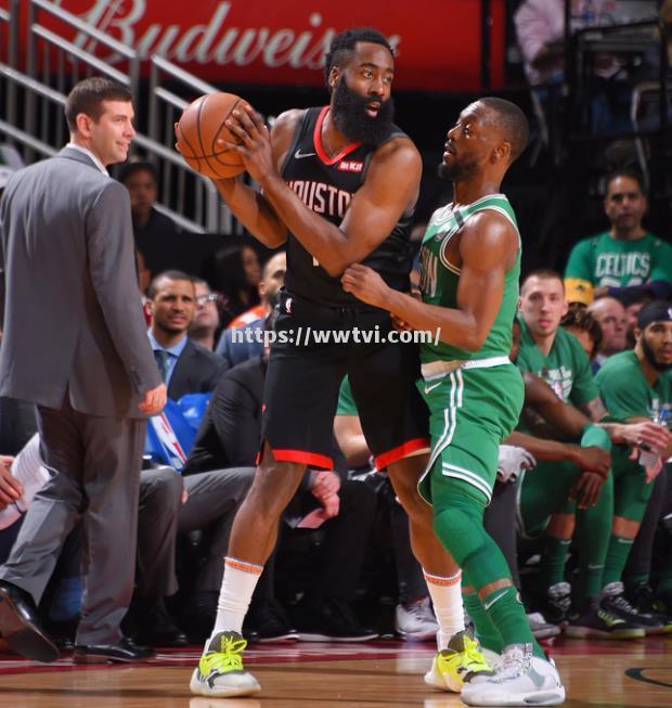 逆转!火箭客场擒凯尔特人哈登压哨绝杀 逆转!火箭客场擒凯尔特人哈登压哨绝杀