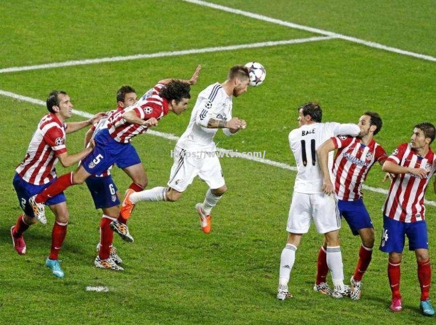 铁血拼搏!球队誓夺赛场荣耀 铁血拼搏!球队誓夺赛场荣耀