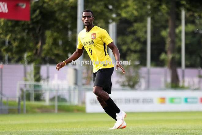 韩国射手在北美联赛中攀登颠峰,称霸联赛 韩国射手在北美联赛中攀登颠峰,称霸联赛