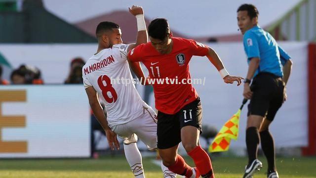 阿贾克斯惊险晋级,实力再显 阿贾克斯惊险晋级,实力再显