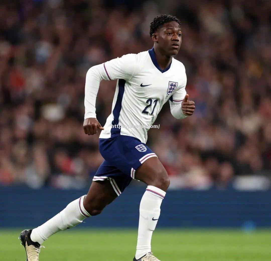 足坛新政实施,球员身价节节攀升 足坛新政实施,球员身价节节攀升