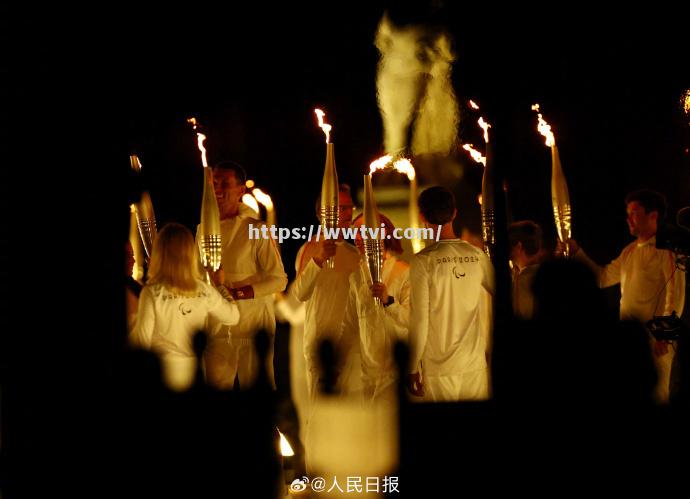 巴西主场告捷,连胜暗示雄心瞬间燃烧 巴西主场告捷,连胜暗示雄心瞬间燃烧