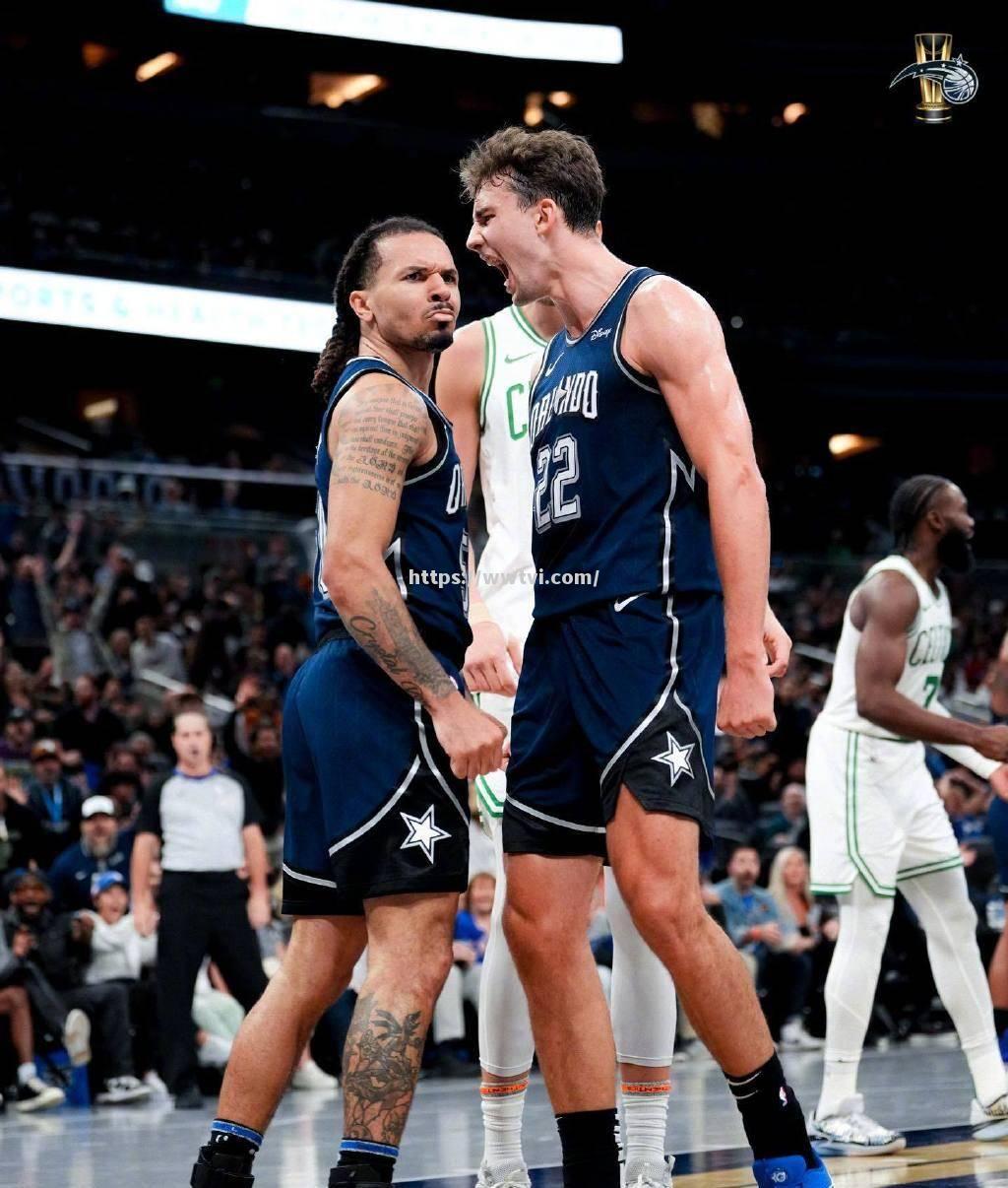 雄鹿队全胜,稳居东部第一 雄鹿队全胜,稳居东部第一