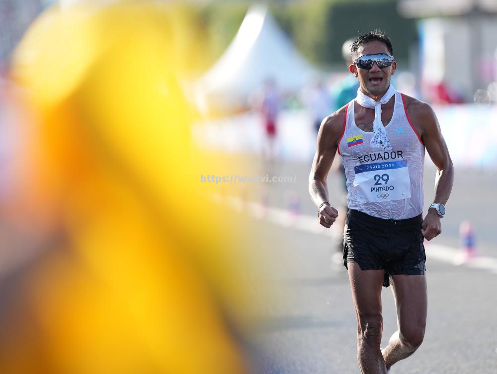 巴西田径选手表现出色,晋级决赛 巴西田径选手表现出色,晋级决赛