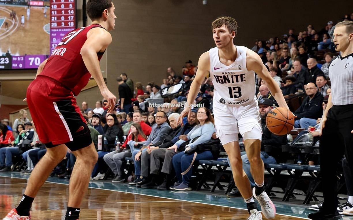 新晋球星连续砍下高分，刷新球队历史纪录