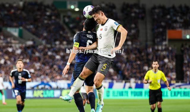 维罗纳主场不敌克罗托内,降级圈危机加剧 维罗纳主场不敌克罗托内,降级圈危机加剧