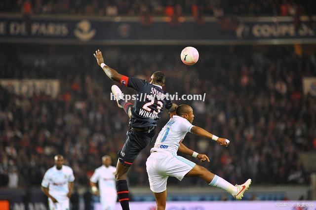 马赛主场获胜,士气高涨斩获关键三分 马赛主场获胜,士气高涨斩获关键三分