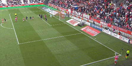 兰斯遭遇失利,摩纳哥成功晋级法国足球联赛半决赛 兰斯遭遇失利,摩纳哥成功晋级法国足球联赛半决赛