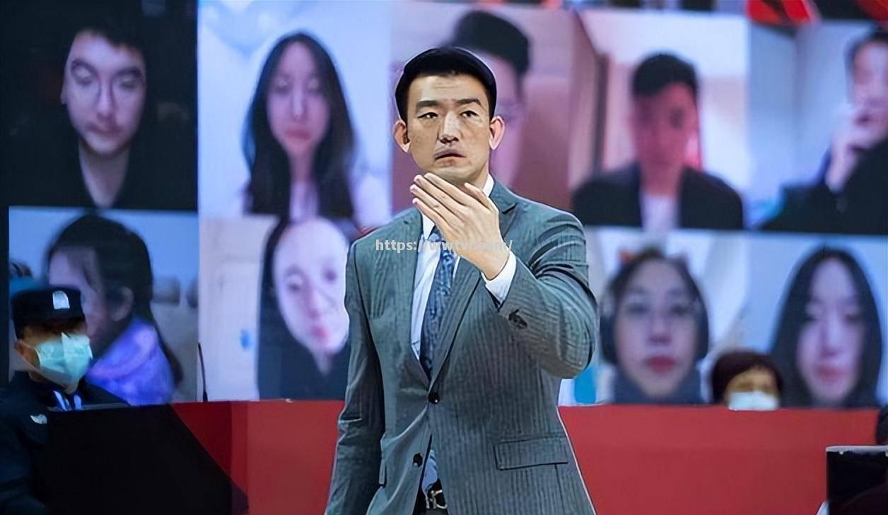 上海绿地中心同法赫也渴望取胜,比赛引人注目! 上海绿地中心同法赫也渴望取胜,比赛引人注目!