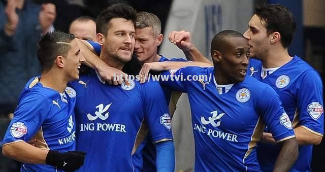 埃弗顿客场告捷,取胜后积分大涨气势高昂 埃弗顿客场告捷,取胜后积分大涨气势高昂