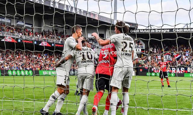 毕尔巴鄂主场不敌瓦拉多利德,保持中游位置 毕尔巴鄂主场不敌瓦拉多利德,保持中游位置