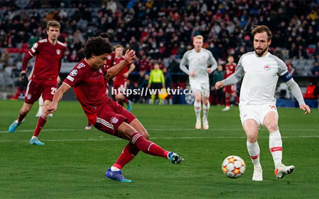 霍芬海姆主场告捷,球队士气高涨 霍芬海姆主场告捷,球队士气高涨