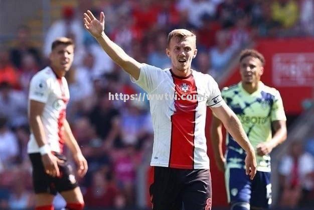 诺里奇城队在英超比赛中凭借团结互助的精神夺得胜利 诺里奇城队在英超比赛中凭借团结互助的精神夺得胜利