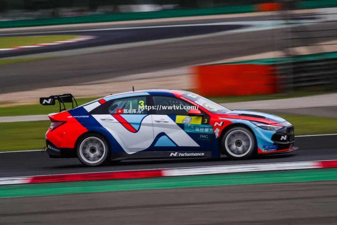 赛车巅峰对决,速度与激情在赛道上演 赛车巅峰对决,速度与激情在赛道上演