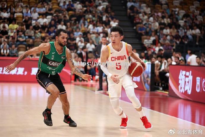 运动员实现突破,全队齐奉献力量 运动员实现突破,全队齐奉献力量