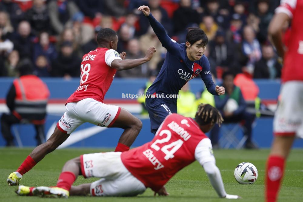 巴黎圣日耳曼战平阿尔勒,势均力敌 巴黎圣日耳曼战平阿尔勒,势均力敌