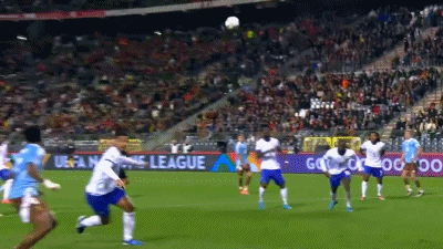 法国军团主场取得胜利,晋级前景光明 法国军团主场取得胜利,晋级前景光明