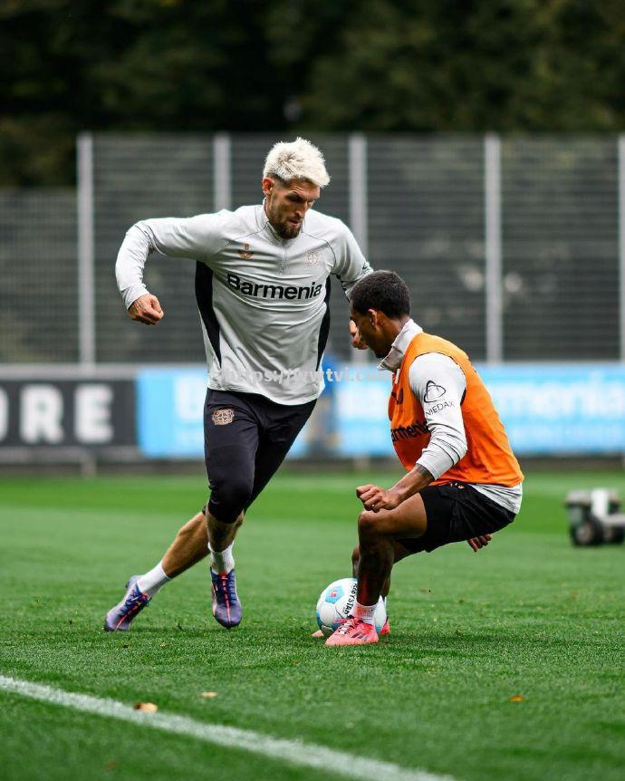 勒沃库森球员积极备战后续比赛 勒沃库森球员积极备战后续比赛