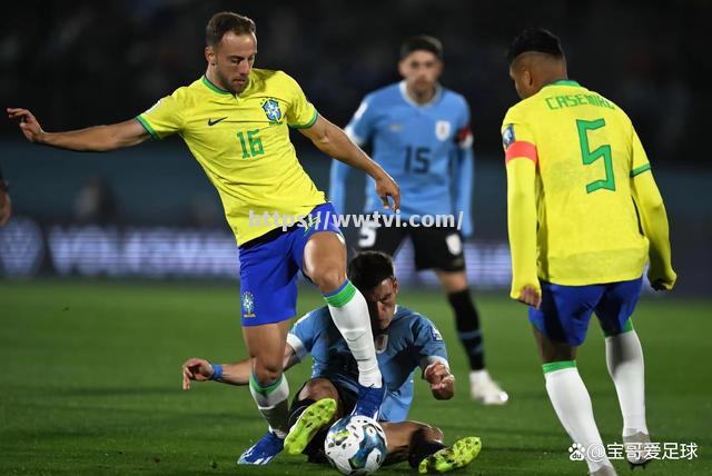 足球比赛中一位球员的惊艳表现引发热议 足球比赛中一位球员的惊艳表现引发热议