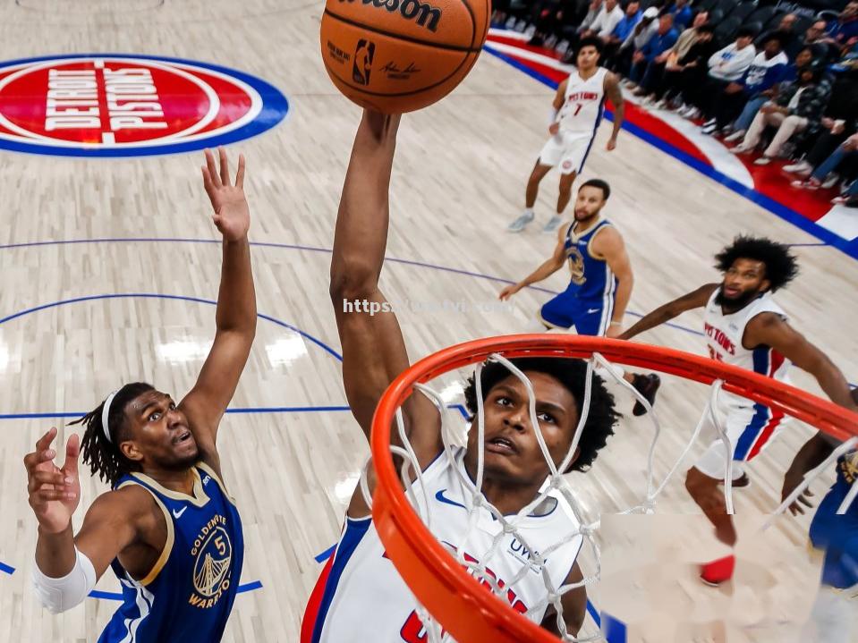 活塞整体发挥出色,客场赢球 活塞整体发挥出色,客场赢球