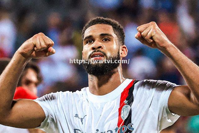 拉齐奥挑战AC米兰,双方展开激烈角逐 拉齐奥挑战AC米兰,双方展开激烈角逐