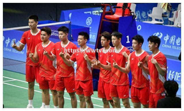 选手身手矫健,施展绝技力争前进 选手身手矫健,施展绝技力争前进